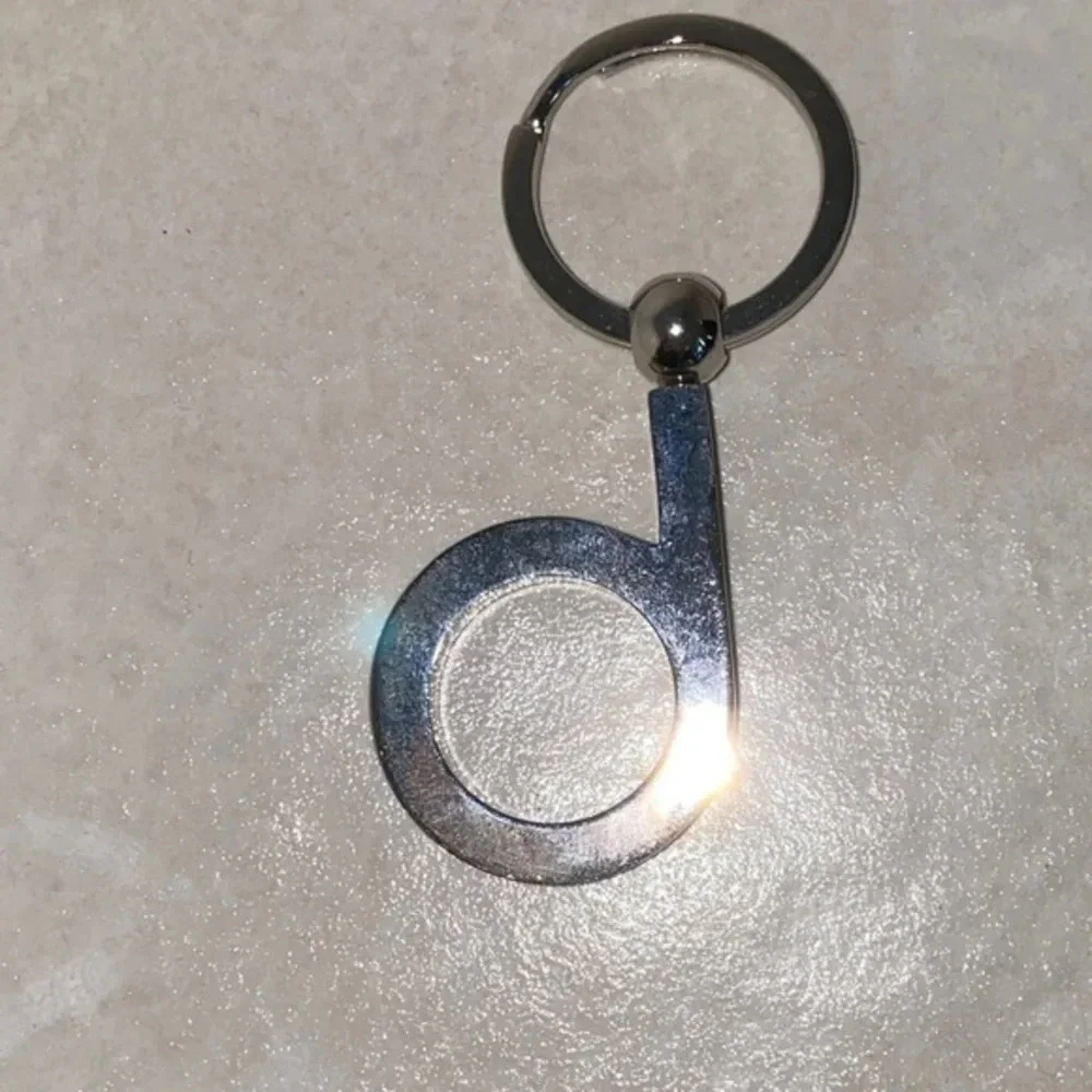 Bloomingdale’s “b” keychain​ vintage